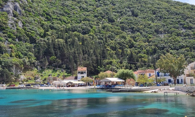 Stavros Cabaña | Reithron House, Newly Renovated Modern and Cozy Cottage