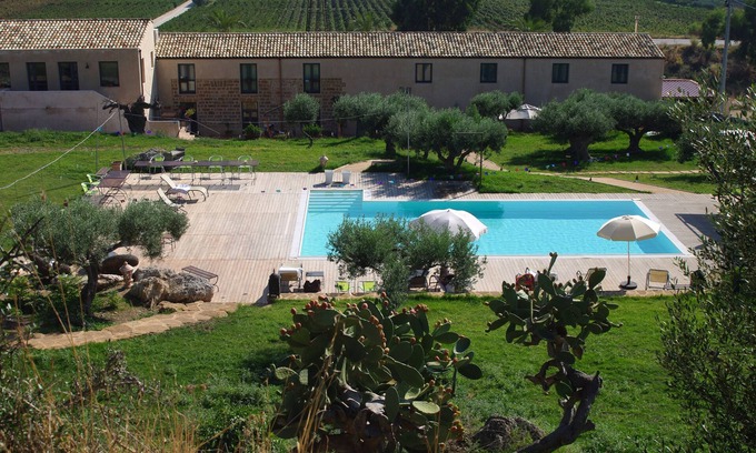 Menfi Hotel | Relais Casa Mirabile