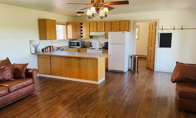 Big Timber Casa | RELAX 175 Cottage in Big Timber, Montana