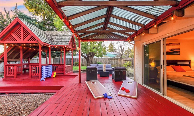 Fairfield Casa | Relax and Play! near Napa, SF 4 Bedrooms Sleep10 + Hot tub, Fire pit & GameRoom