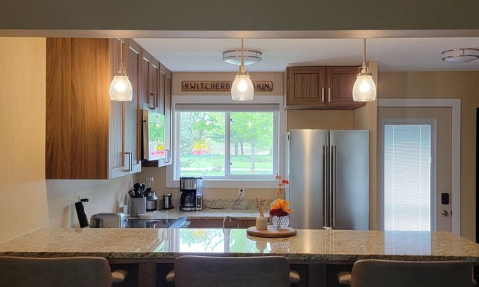 Onamia Condominio | Relax and Recharge: Mille Lacs Lake Beach Villa - Completely Remodeled