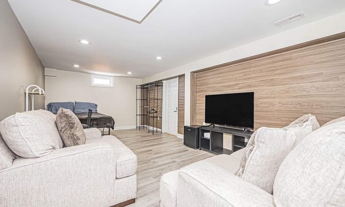 Hillcrest Heights Apartamento | Relax and Recharge in a Cozy Basement Studio Space