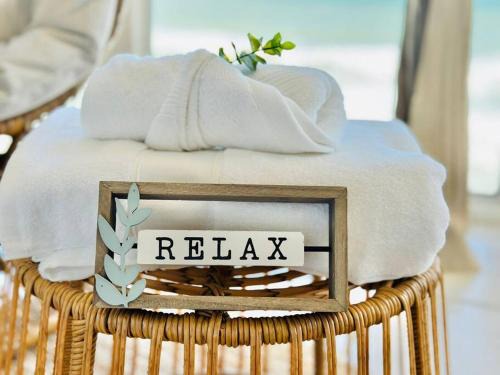 Daytona Beach Shores Apartamento | Relax and Retreat at BellaView603 - Comfortable Oceanfront Condo