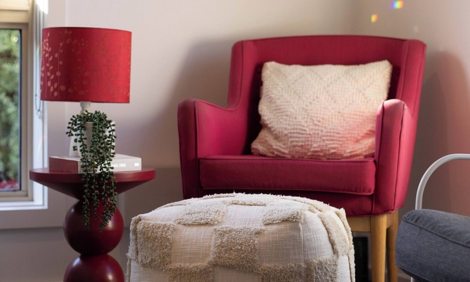 Ballarat North Casa | Relax and unwind in this quirky, art-filled retreat in Ballarat North