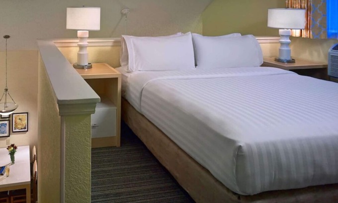 Highland Hills Casa | Relax and Unwind! 3 Units with Kitchens, Free Parking, Pets are Welcome!