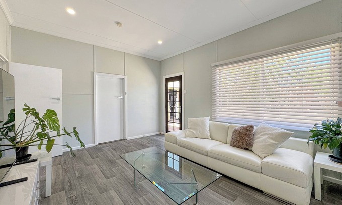 Broken Hill Casa | Relax at Gossan