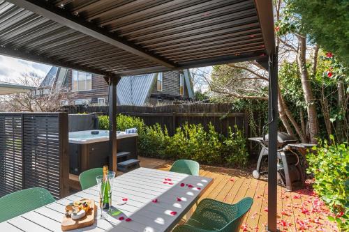 Richmond Heights Casa | Relax at Richmond Heights