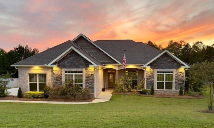 Enterprise Casa | Relax at the Ridge 4BR/3BA