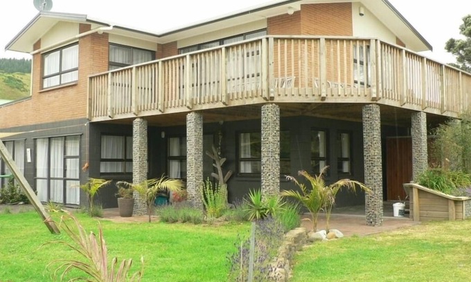 Te Akau Casa | Relájese en el paraíso de la costa oeste de Port Waikato