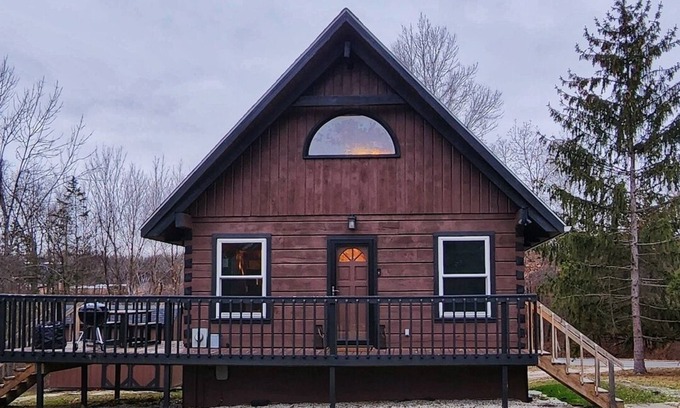 Athens Cabina | Relax at this cozy 2 bedroom 2 bathroom getaway