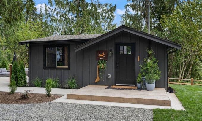 Jordan Road-Canyon Creek Cabina | Relax at this Peaceful 1 Bedroom Cabin in Granite Falls
