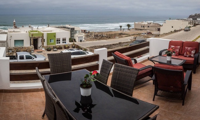 La Fonda Casa | Relax Baja - Casa con vista al mar con playa aislada, jacuzzi privado y piscina comunitaria
