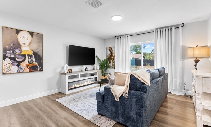 Fellowship Casa | Relax by Golden Ocala Golf Course and WEC 7 min drive