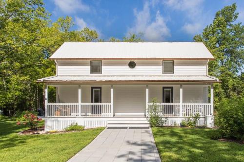 Hurdle Mills Casa | Relax in an upscale, renovated gem