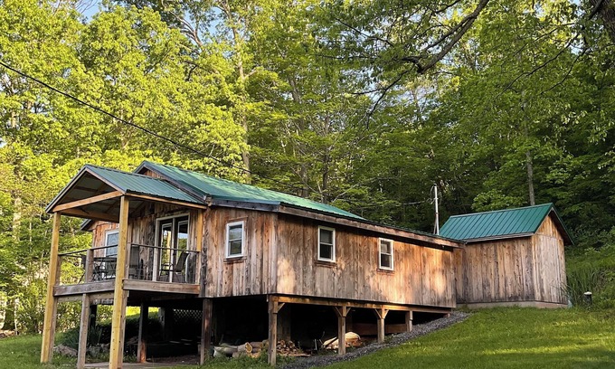Everett Cabina | Relax in peace along the Juniata River