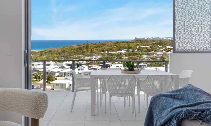 Bokarina Apartamento | Relax in Resort-style Serenity with Stunning Views