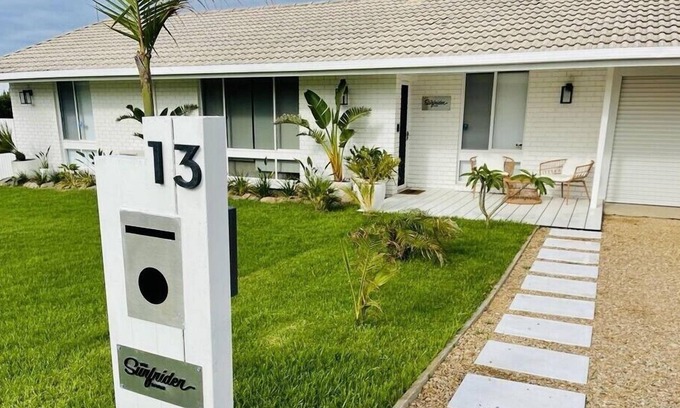 Goolwa Beach Casa | Relax in style - mineral spa, games room, trampoline, fireplace (Pet friendly)