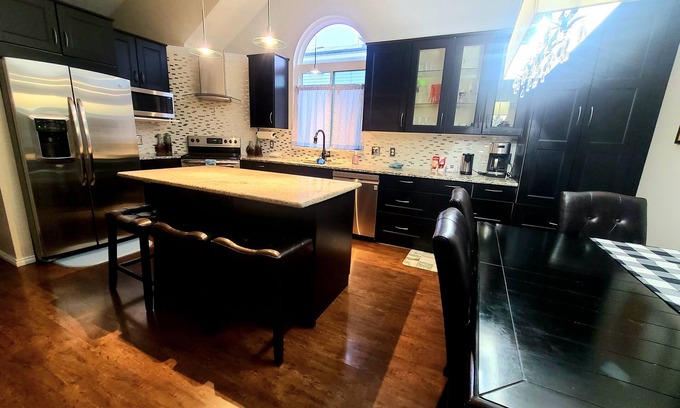 West Jordan Casa | Relax in the Hot Tub, Sleep in Comfort on a King Bed, Play Pool, Charge Your EV