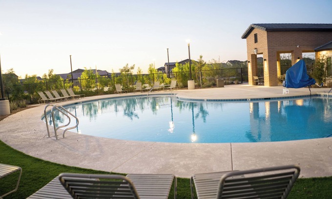 Tucson Casa | Relax in Tucson - Pool/Playground, Level 2 EV Charger, Mountain View