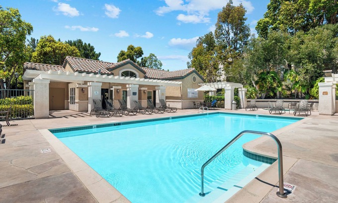 Carmel Valley Condominio | Relax Near Del Mar & La Jolla! Superb Location! Cozy Condo You’ll Adore!