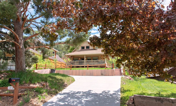 Glenwood Springs Casa | Relax near Glenwood Hot Springs -15 min walk