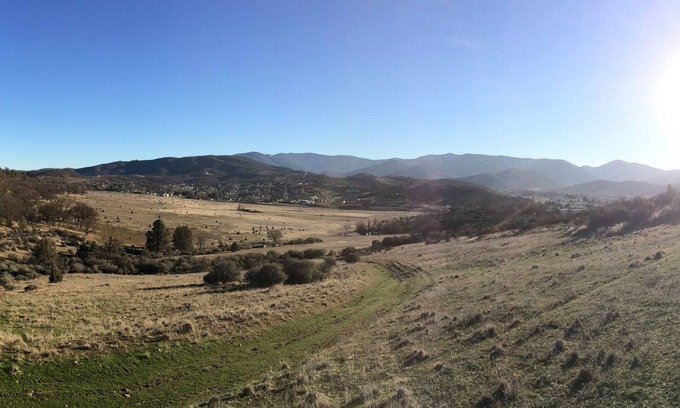 Yreka Casa | Relájese en 125 acres privados