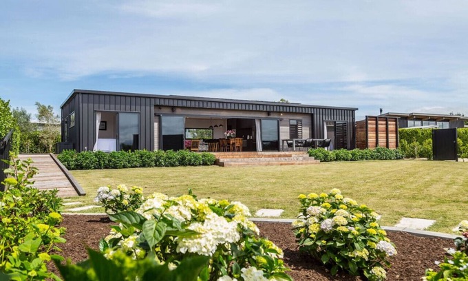 Martinborough Apartamento | Relax on the Deck, Martinborough