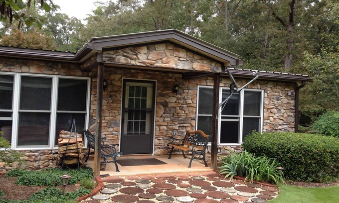Fair Play Casa | Encantadora casa aislada frente al lago en el lago Hartwell