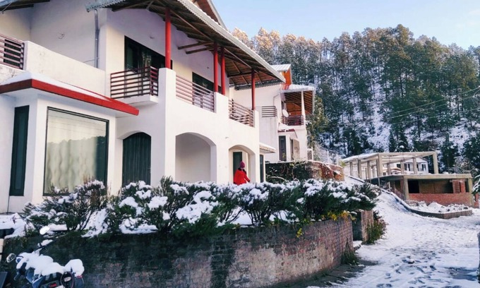 Shyamkhet Villa | Just Naturals Wellness Resort Nainital