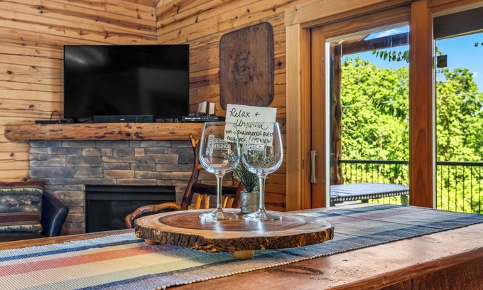Sylvan Shores Cabina | RELAX, REJUVINATE, REVITALIZE!