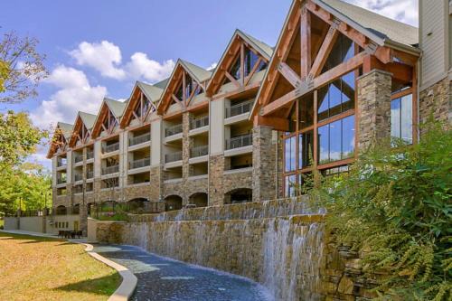 Big Cedars Casa | Relax surrounded by nature in this 1BD resort condo with resort amenities