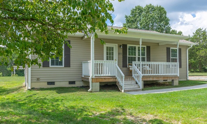 Thomasville Casa | Relax & Unwind at Your Home Away From Home.