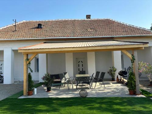 Poroszlo Casa | Relax Vendégház Tisza-tó