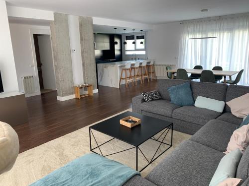 Arroyomolinos Casa | Relax y confort a solo 25 min de Madrid