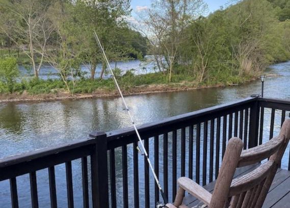 Bryson City Casa | Relax You're At The River