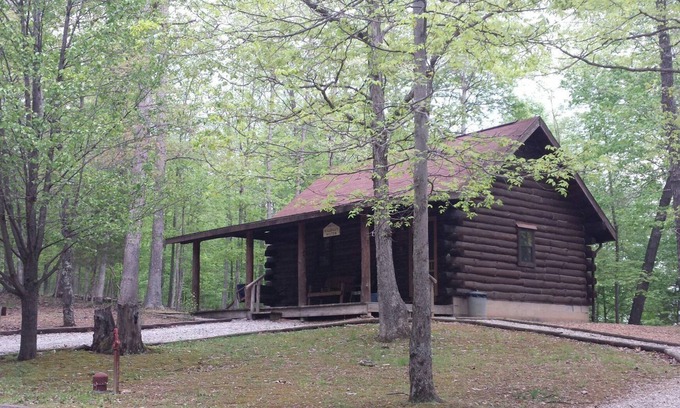 Mauckport Cabina | ¡Relajación, paz y tranquilidad te esperan en High Ridge Cabins!