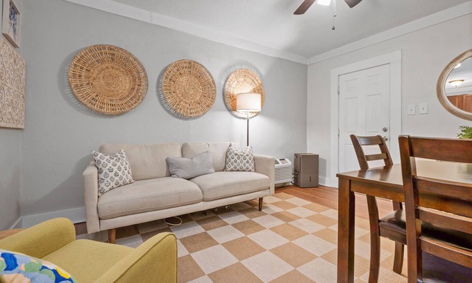 Mobile Apartamento | Easy Living in Midtown – 18A