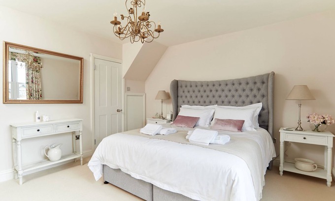 Hythe Casa | Retiro Relax Revive
