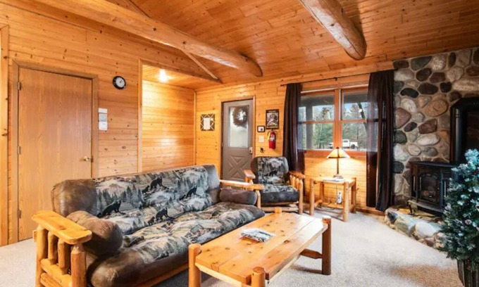 New Lisbon Cabina | Relaxin Cabins 2BR, 1BA #4