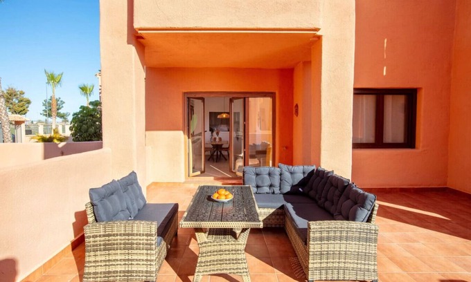 Los Alcázares Apartamento | Relaxin Stay by the Sea - Terrace, Pool and Parking