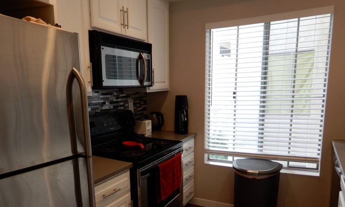 Jefferson Condominio | Relajante subalquiler de verano 1 cama / 1 baño 5 / 1-8 / 1