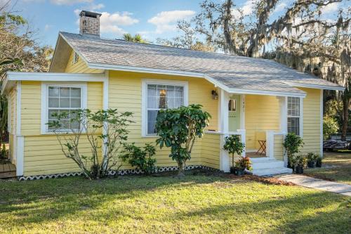 Melbourne Casa | Relaxing 2Br 1Bath Oasis near River 9 min to Beach