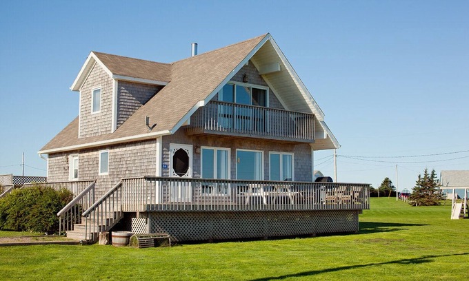 Sea View Cabaña | Relaxing 3 bedroom cottage located in beautiful Prince Edward Island, Canada