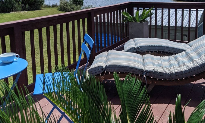 Upper Fairmount Casa | Relaxing 4 bed 3 bath Waterfront Retreat in Princess Anne, MD.