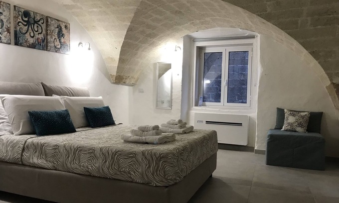 Isola del Borgo Antico Apartamento | Relaxing and romantic SCIROCCO apartment