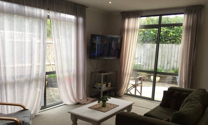 Titahi Bay Casa | Relaxing Beach Side House