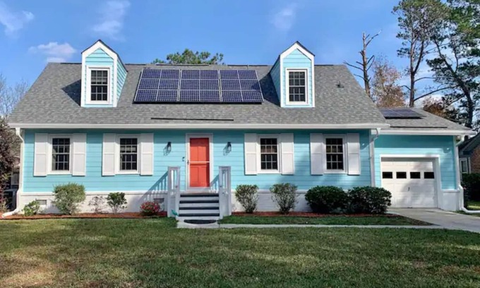 Charleston Casa | Relaxing, boho home, central to many attractions