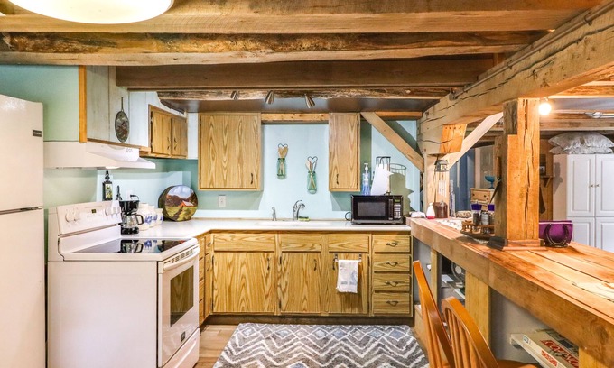 Bremen Apartamento | Relaxing Bremen Studio: Walk to Little Rush Creek!