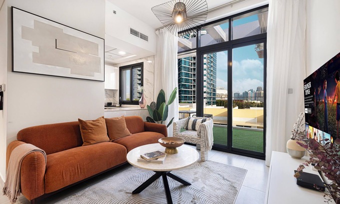 Jumeirah Village Circle Apartamento | Relaxing & Bright 1BR in JVC