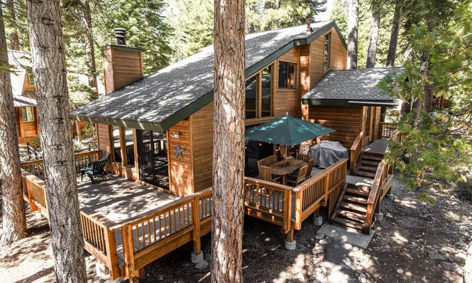Carnelian Bay Casa | Relaxing Carnelian Bay Retreat - within walking distance to lake